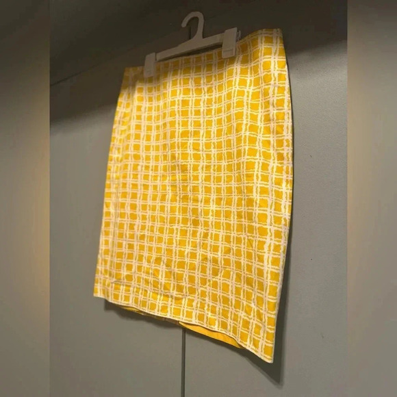 TALBOTS - Yellow & White Plaid Skirt (size 10) - Picture 2 of 8